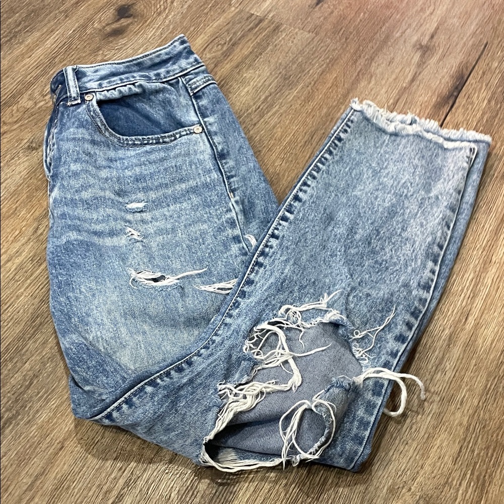 New York & Company Light Blue Distressed Boyfriend Jeans